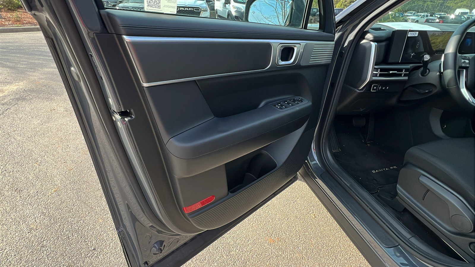 Used 2025 Hyundai Santa Fe SE image 13