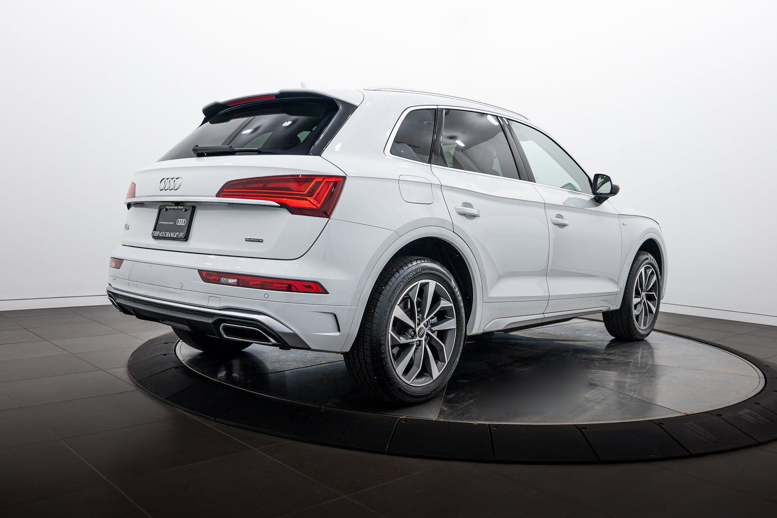 Certified 2024 Audi Q5 2.0T Premium Plus AWD/4WD image 4