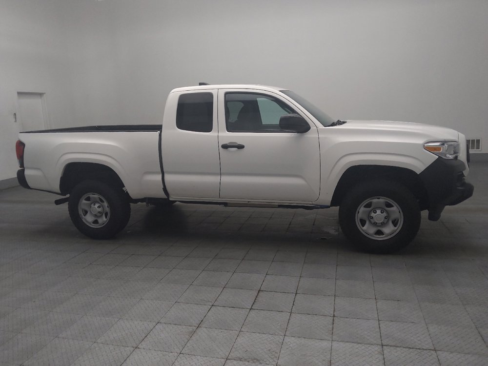 Used 2022 Toyota Tacoma SR image 11