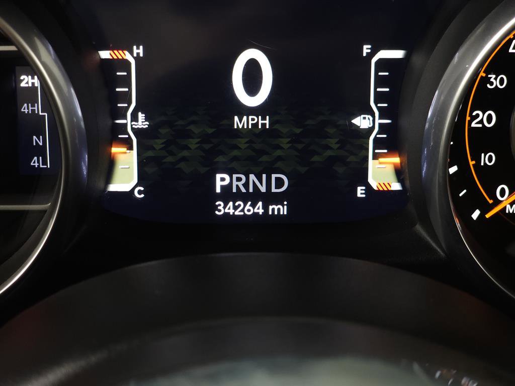 Used 2018 Jeep Wrangler Unlimited Sahara w/ Dual Top Group image 21