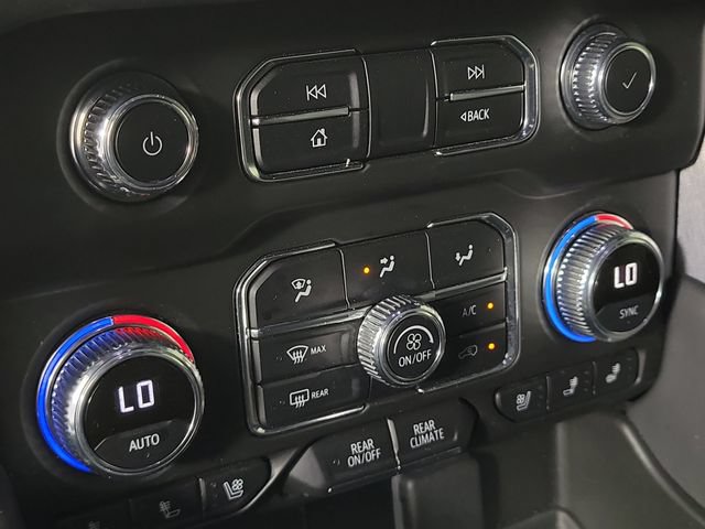 Used 2024 GMC Yukon SLT w/ SLT Luxury Package AWD/4WD image 33