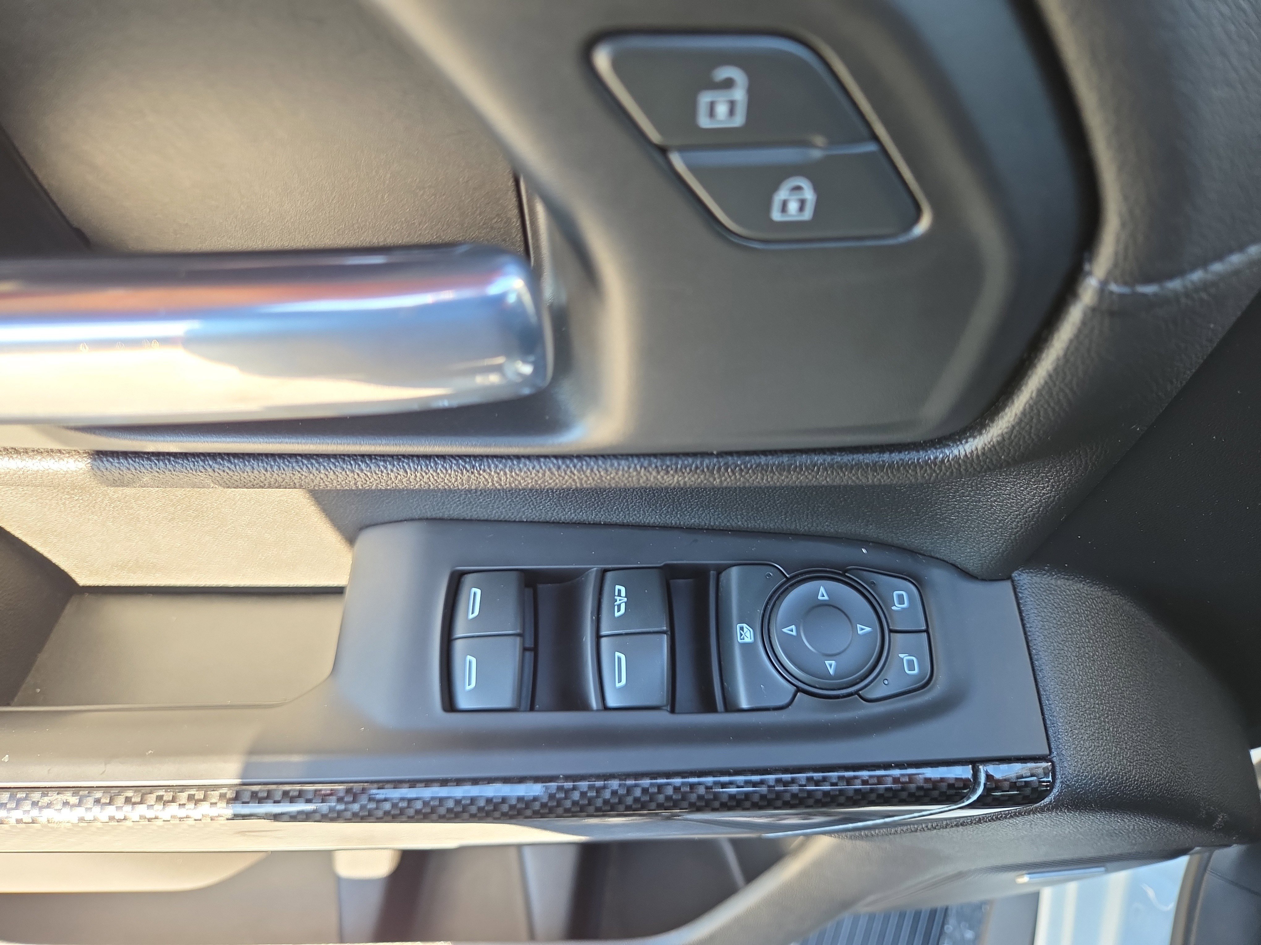 Used 2021 Chevrolet Silverado 1500 RST w/ Convenience Package II AWD/4WD image 32