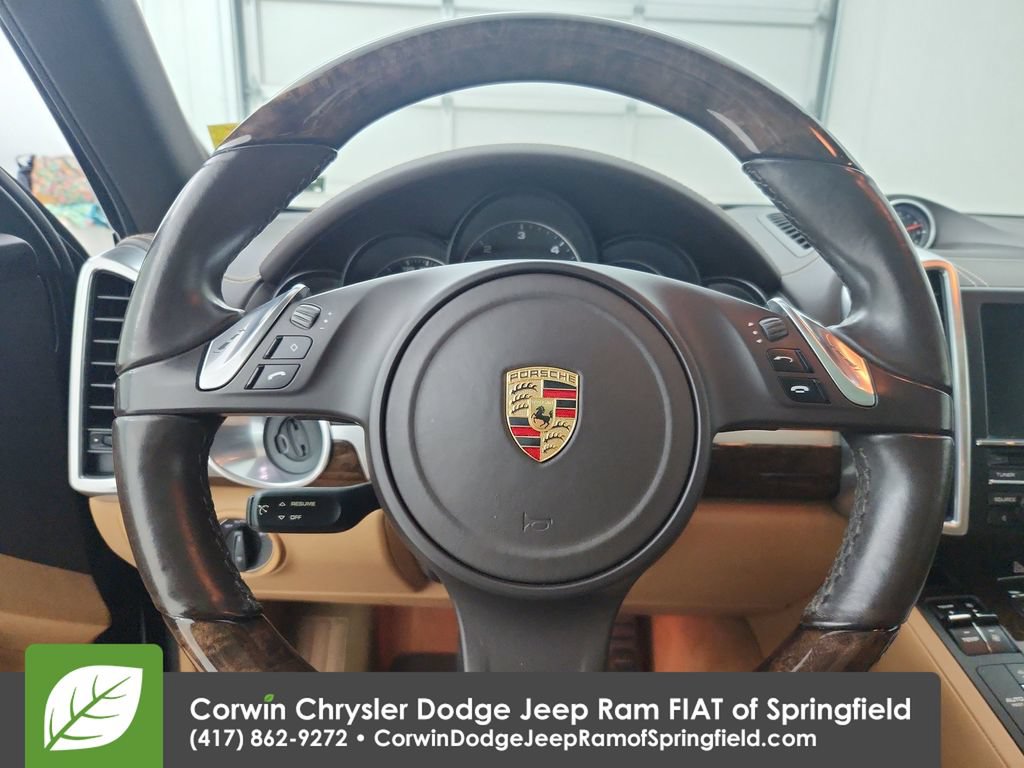 Used 2014 Porsche Cayenne Diesel AWD/4WD image 22