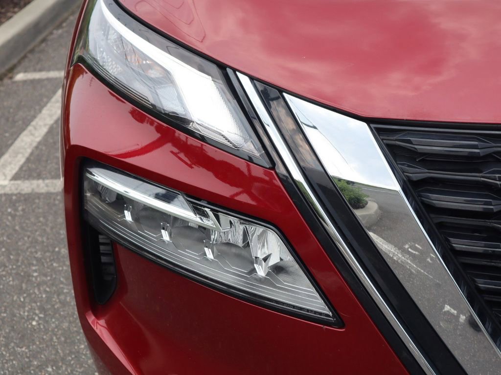 Certified 2023 Nissan Rogue SV image 12