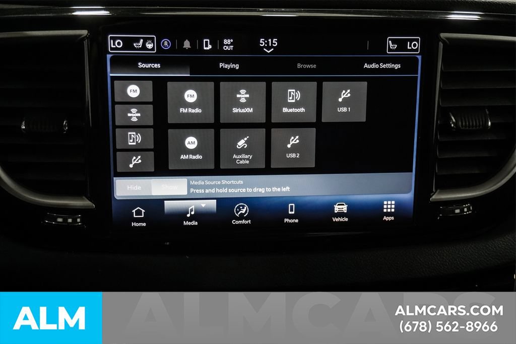Used 2023 Chrysler Pacifica Touring-L FWD image 35