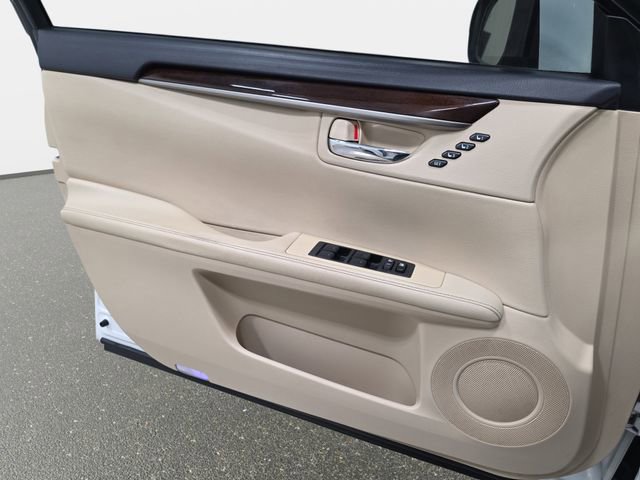 Used 2013 Lexus ES 350 w/ Luxury Pkg image 27