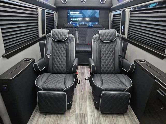 New 2024 Mercedes-Benz Sprinter 3500 image 2
