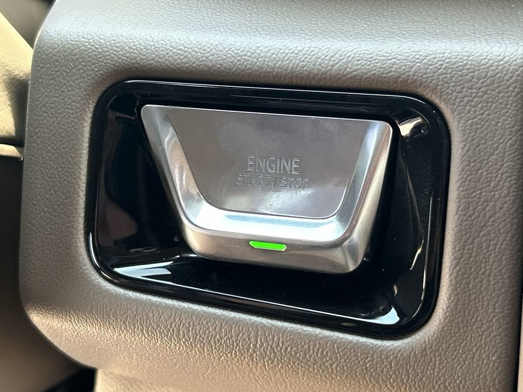 New 2026 GMC Yukon Denali AWD/4WD image 17