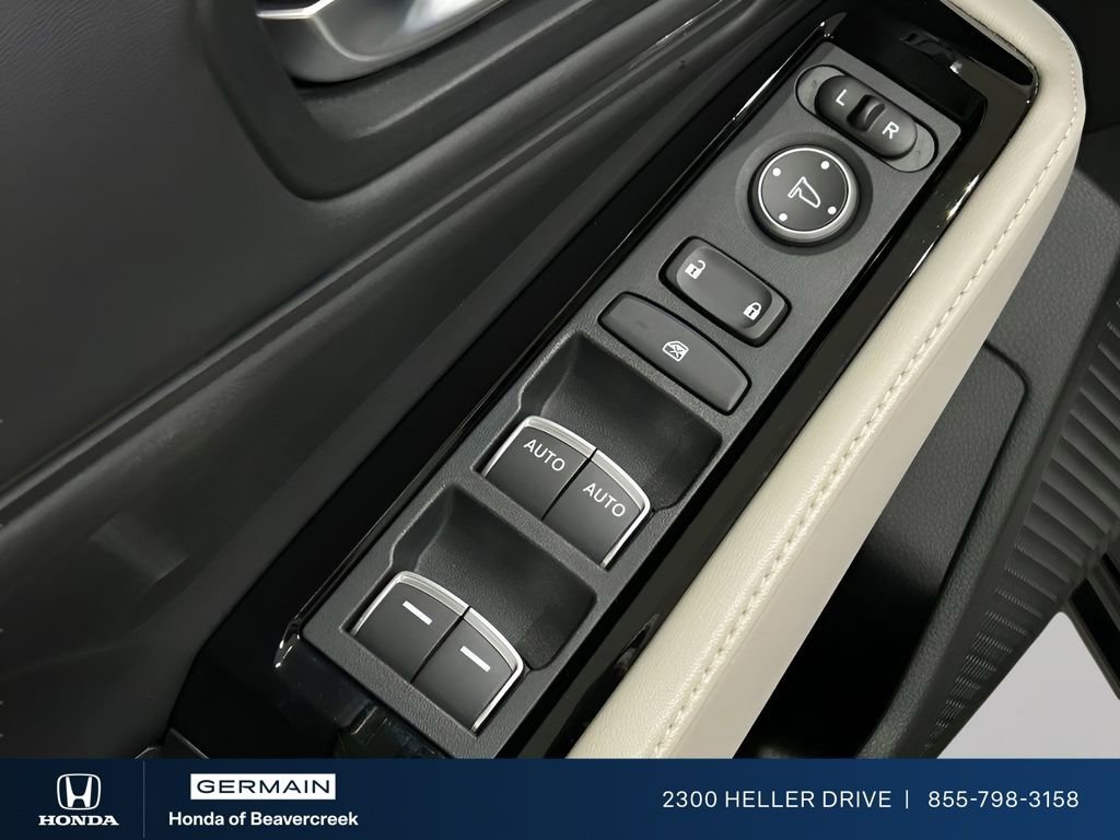 Used 2023 Honda Accord Touring image 12