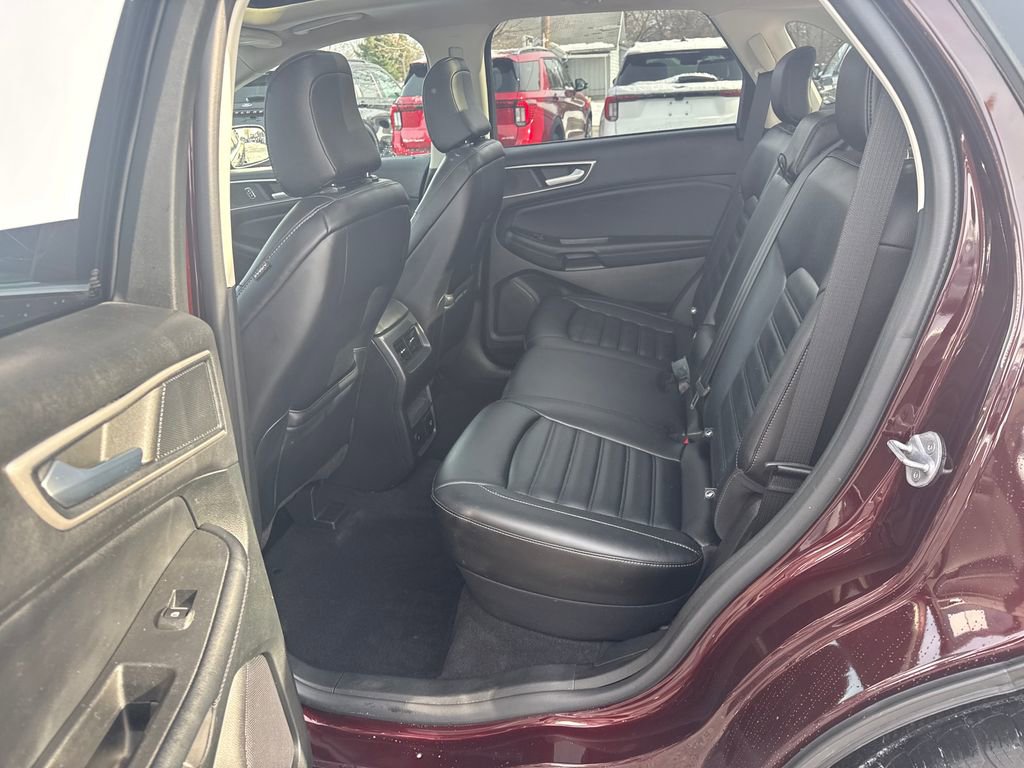 Used 2023 Ford Edge SEL w/ Convenience Package image 14