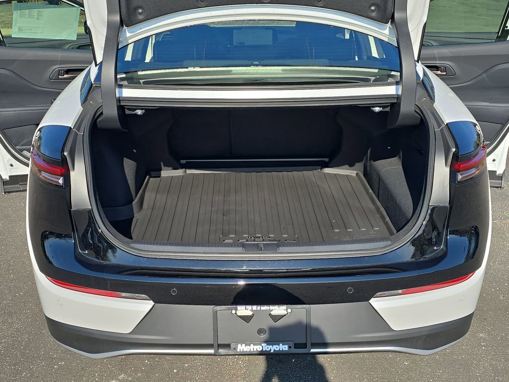 Used 2026 Toyota Crown Platinum image 15