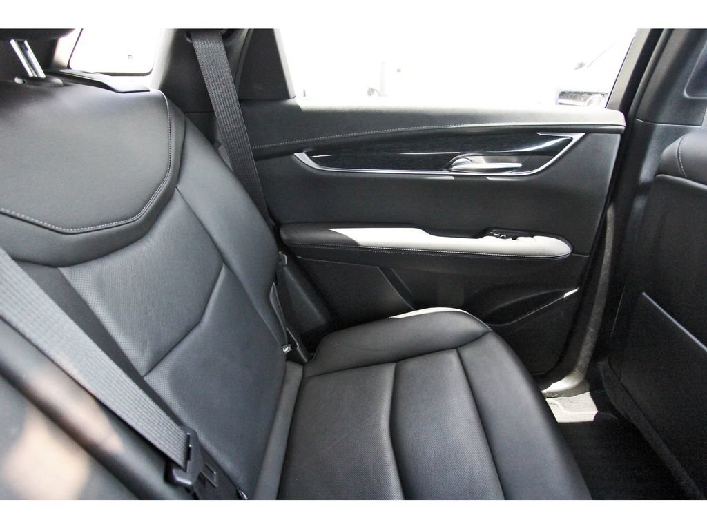 Used 2022 Cadillac XT5 Premium Luxury FWD image 11