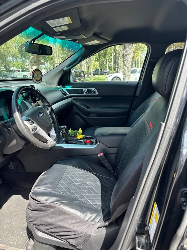 Used 2011 Ford Explorer XLT w/ 202A Rapid Spec Order Code FWD image 8