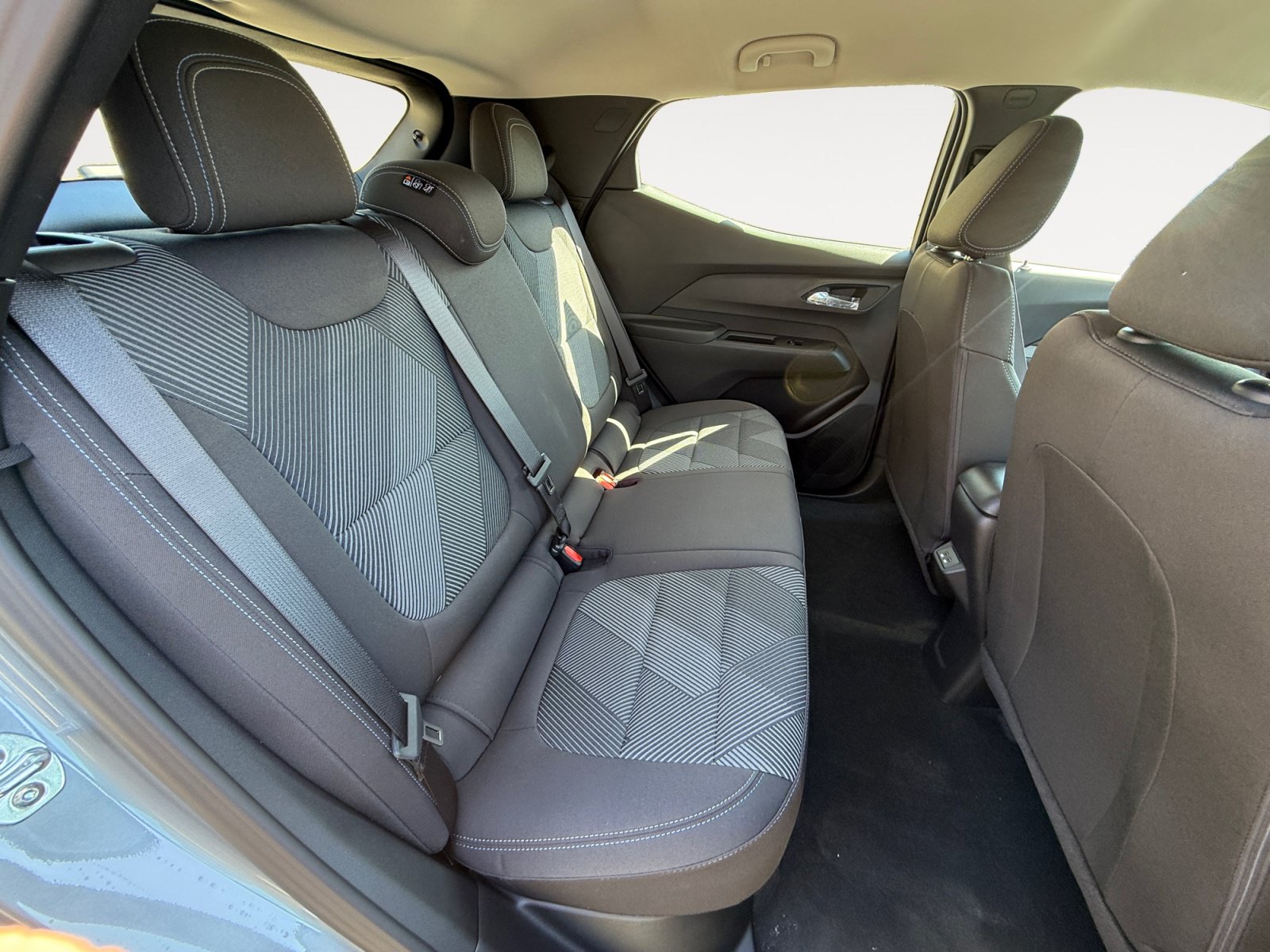New 2027 Chevrolet Bolt LT w/ Comfort Package FWD image 18