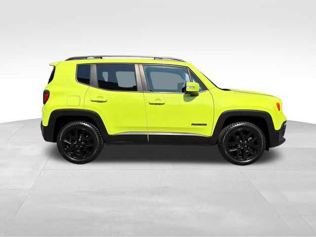 Used 2017 Jeep Renegade Altitude AWD/4WD image 2