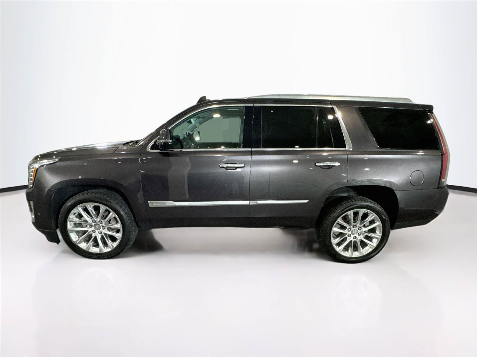 Used 2017 Cadillac Escalade Premium Luxury AWD/4WD image 2