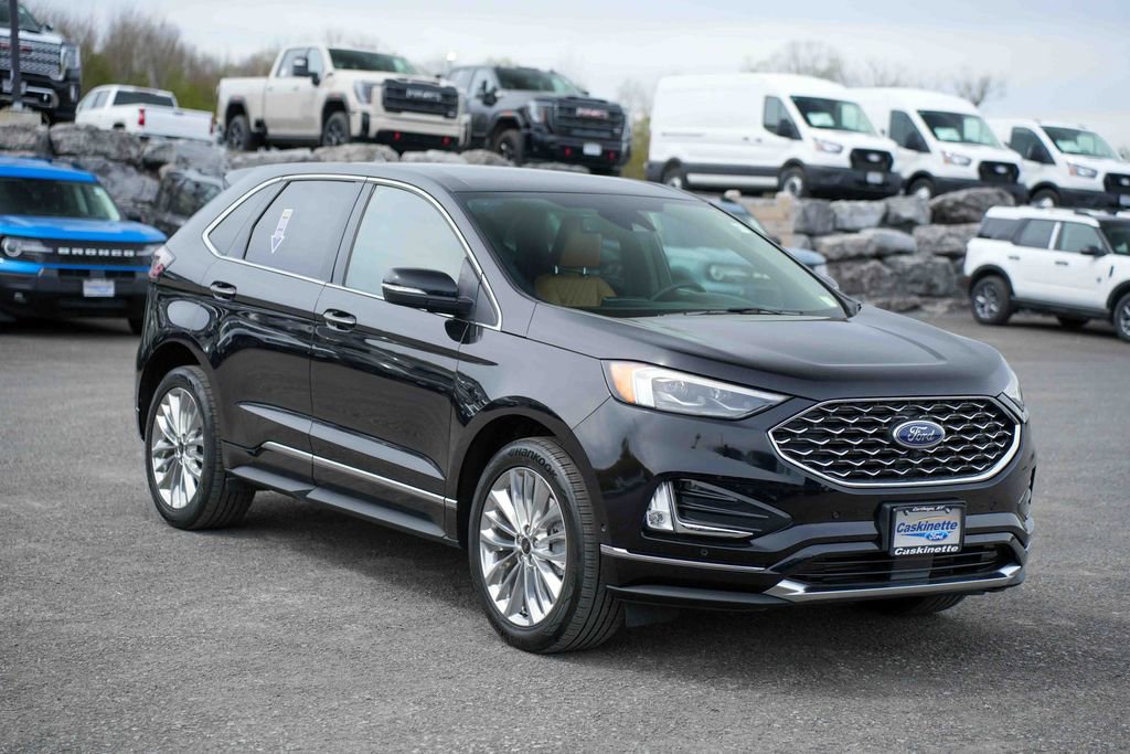 Used 2023 Ford Edge Titanium w/ Equipment Group 301A AWD/4WD image 3