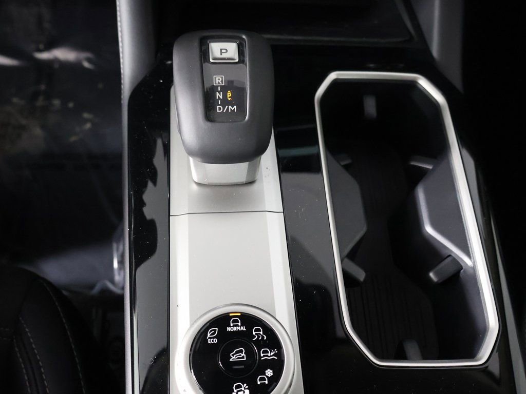 New 2026 Mitsubishi Outlander SE image 52