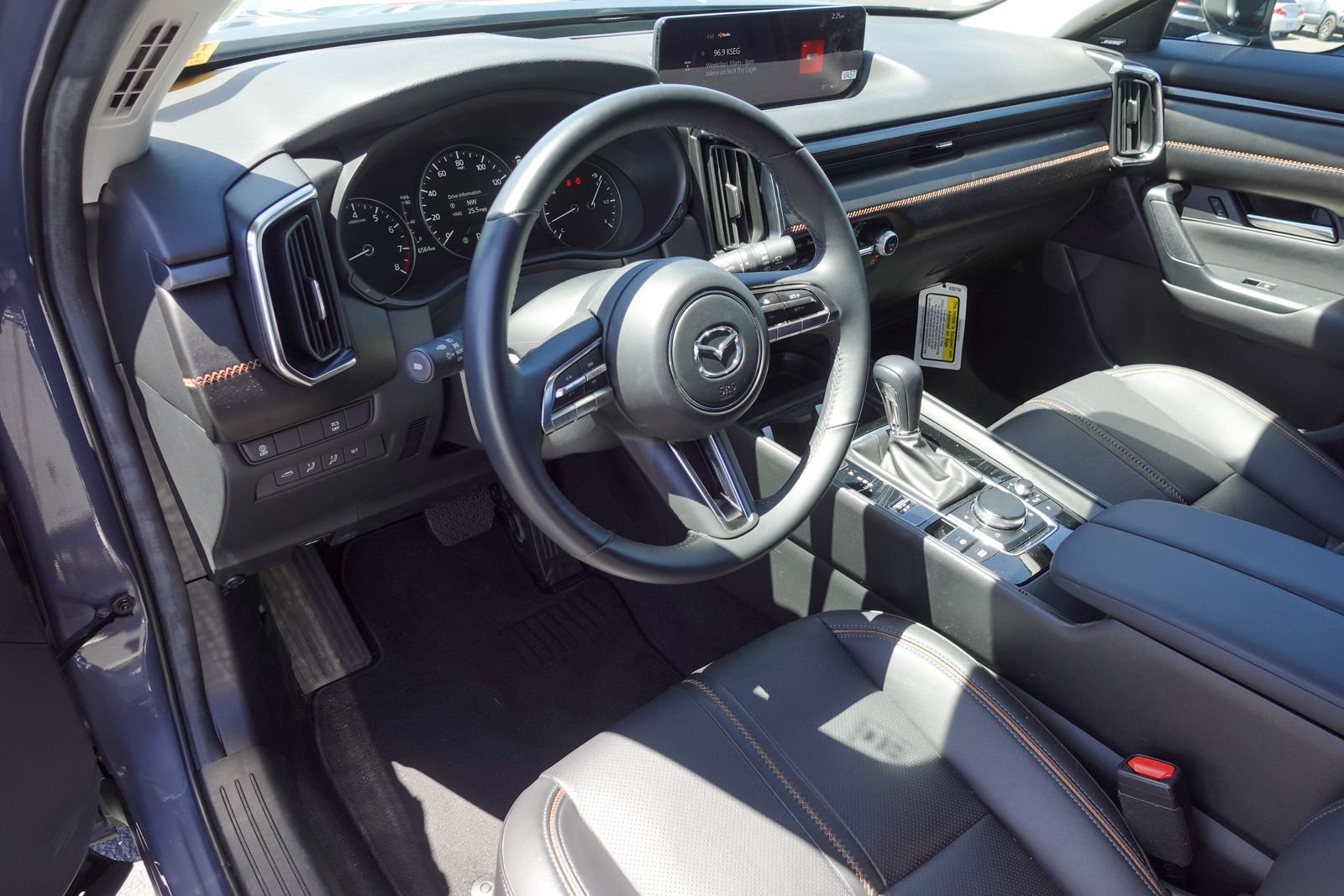 Used 2025 MAZDA CX-50 AWD 2.5 S w/ Premium Plus Pkg image 11