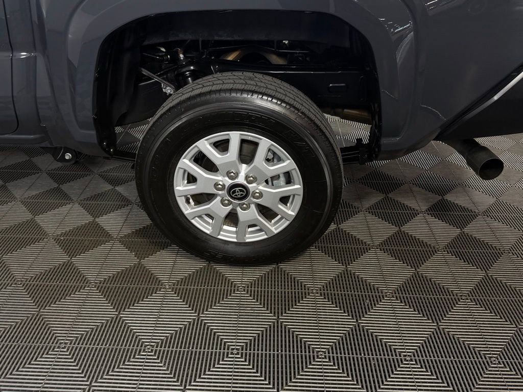 Used 2025 Toyota Tacoma SR image 11