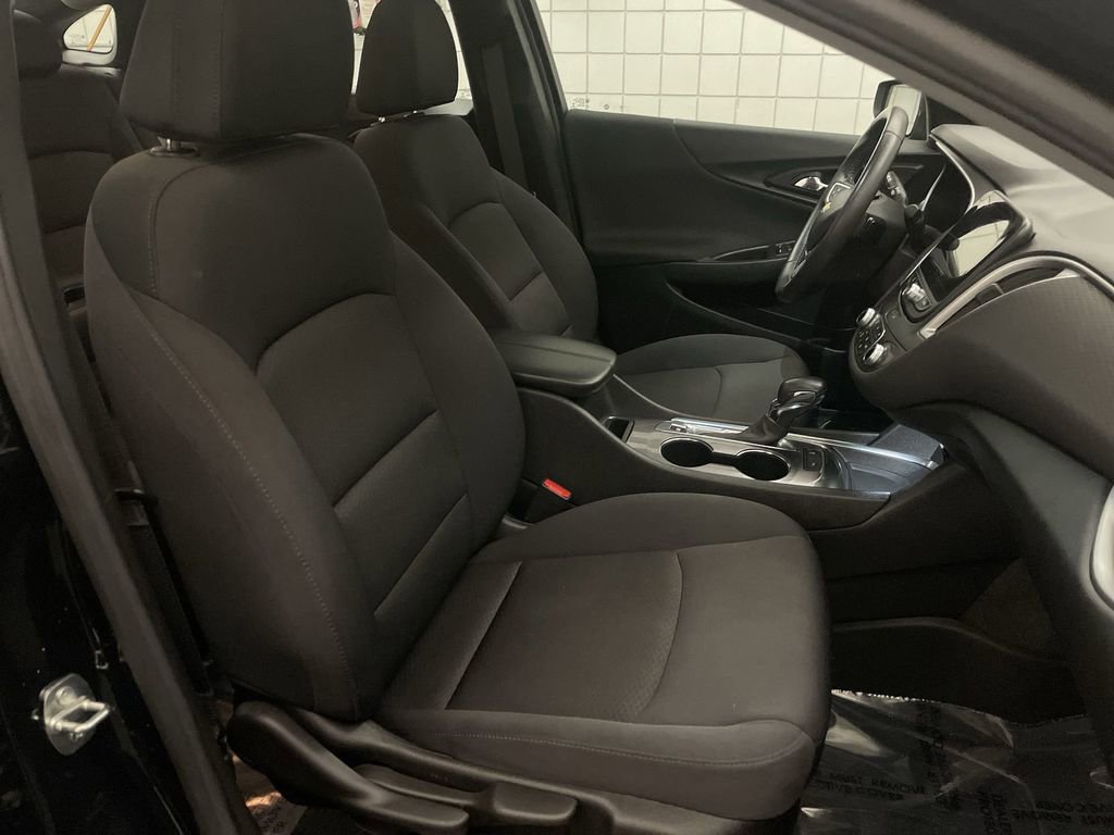 Used 2022 Chevrolet Malibu LT w/ Redline Edition FWD image 21