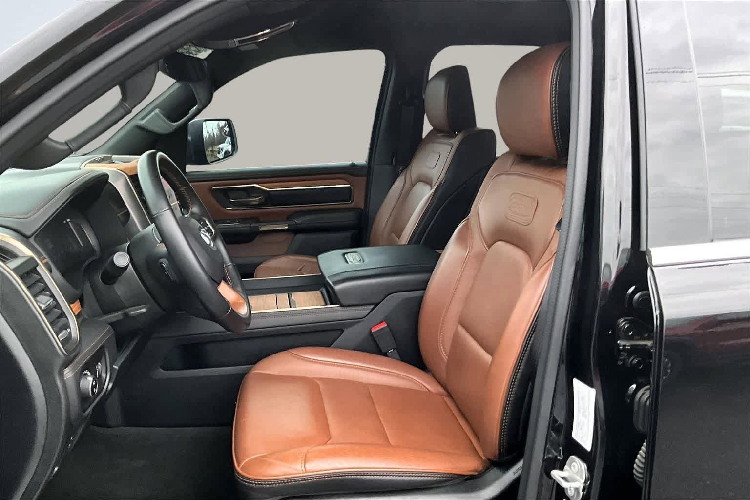 Used 2023 RAM 1500 Limited w/ Body-Colour Bumper Group image 11