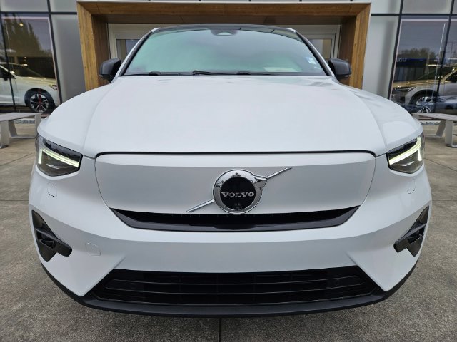 Certified 2023 Volvo C40 P8 Recharge Ultimate w/ Protection Package Premier AWD/4WD image 2