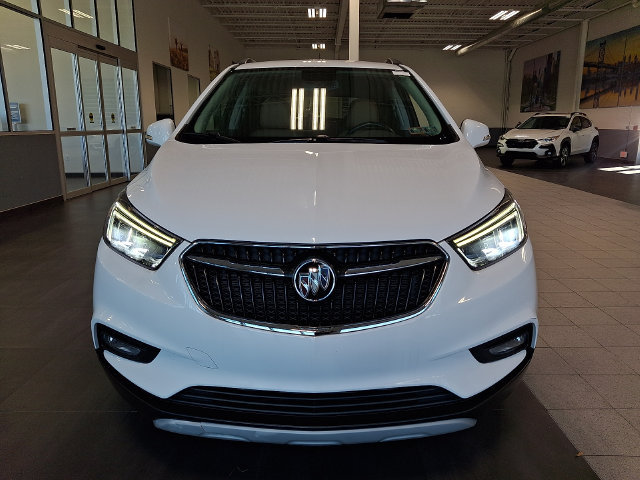 Used 2019 Buick Encore Essence AWD/4WD image 2
