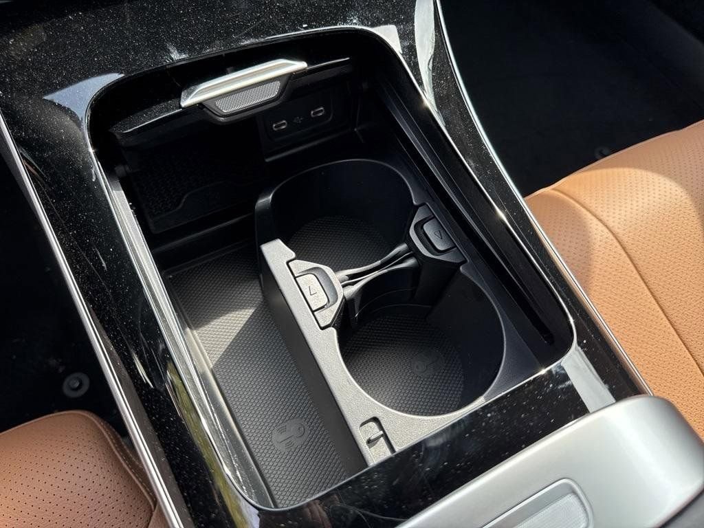 Used 2025 Mercedes-Benz CLE 300 4MATIC Coupe image 15