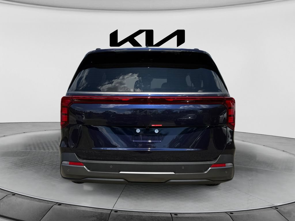 New 2027 Kia Carnival EX FWD image 4