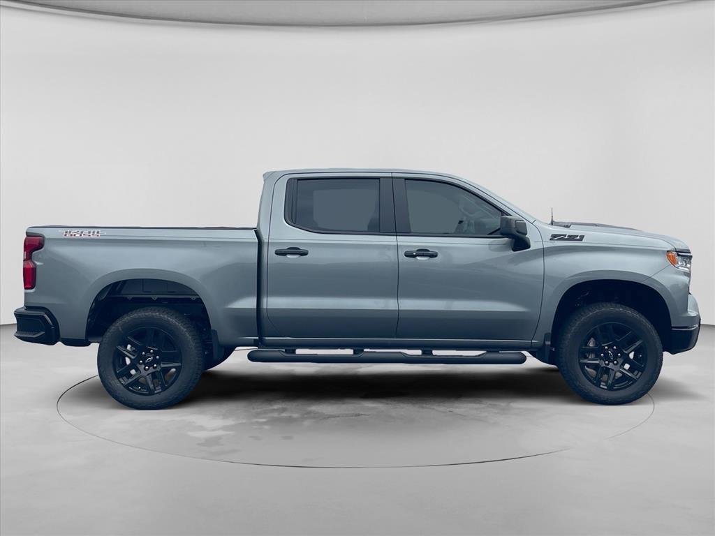 New 2026 Chevrolet Silverado 1500 LT Trail Boss w/ LPO, Dark Essentials Package AWD/4WD image 9