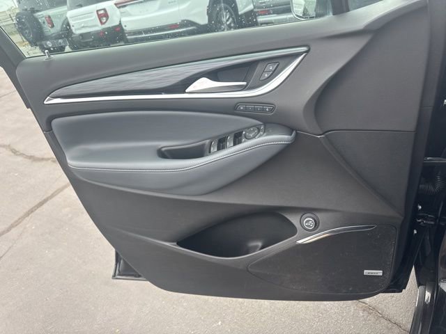 Used 2024 Buick Enclave Premium image 16