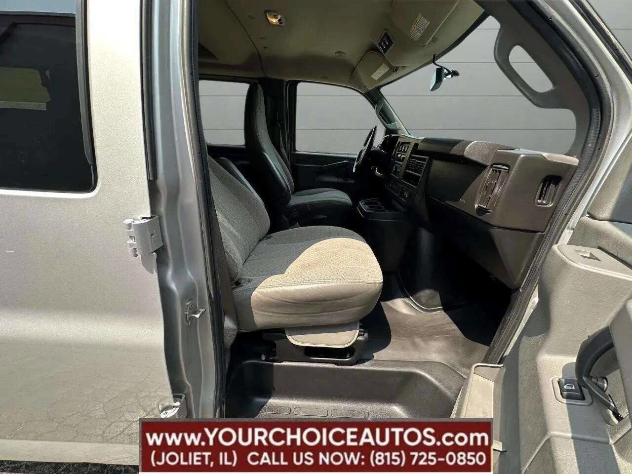 Used 2020 Chevrolet Express 3500 LS image 33