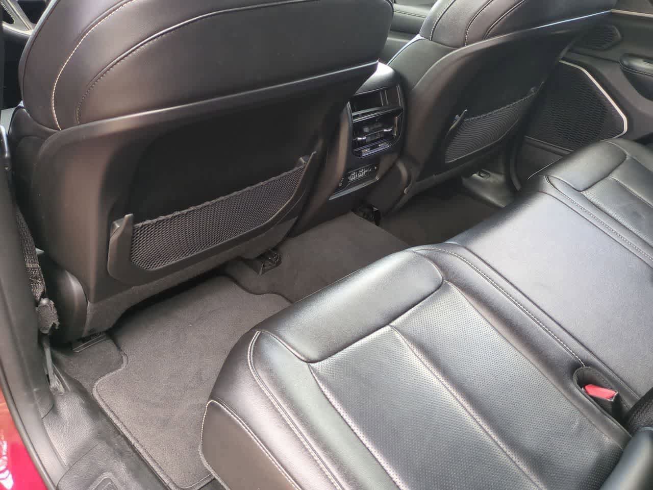 Certified 2023 Jeep Grand Cherokee Limited w/ Luxury Tech Group II image 19