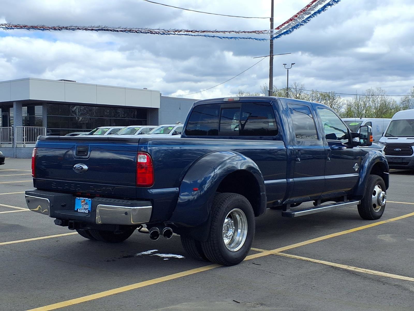 Used 2013 Ford F450 Lariat w/ Lariat Ultimate Pkg AWD/4WD image 2
