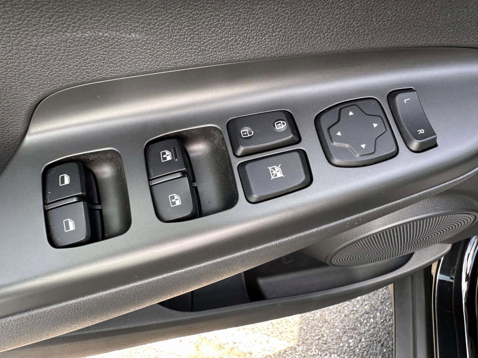 Used 2019 Hyundai Kona SEL AWD/4WD image 9