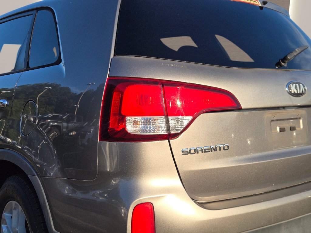 Used 2015 Kia Sorento LX FWD image 7