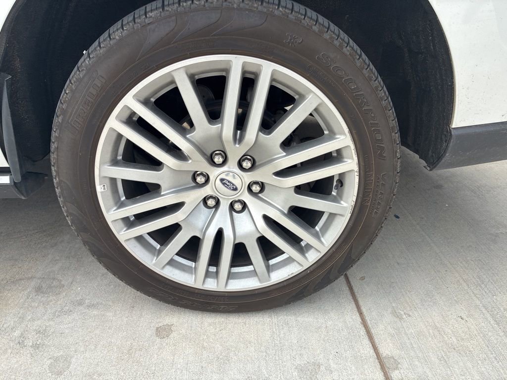 Used 2024 Ford Expedition Limited image 8