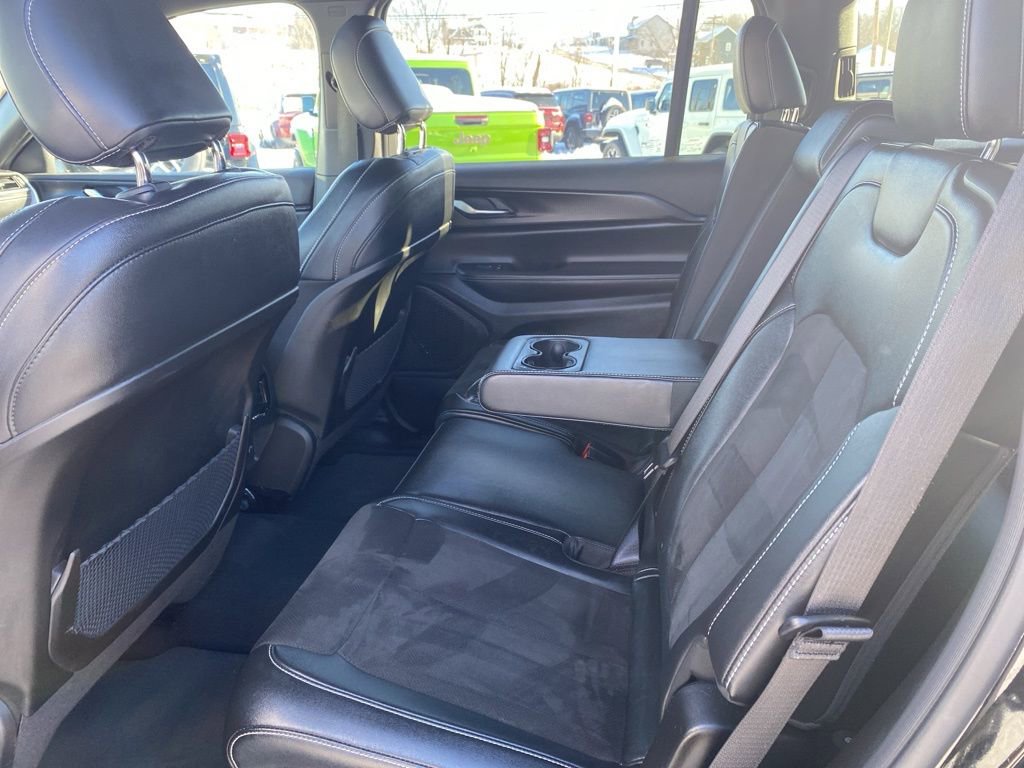 Certified 2024 Jeep Grand Cherokee L Altitude image 19