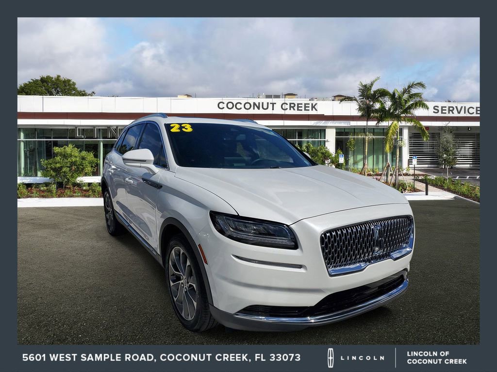 Used 2023 Lincoln Nautilus Reserve AWD/4WD image 1