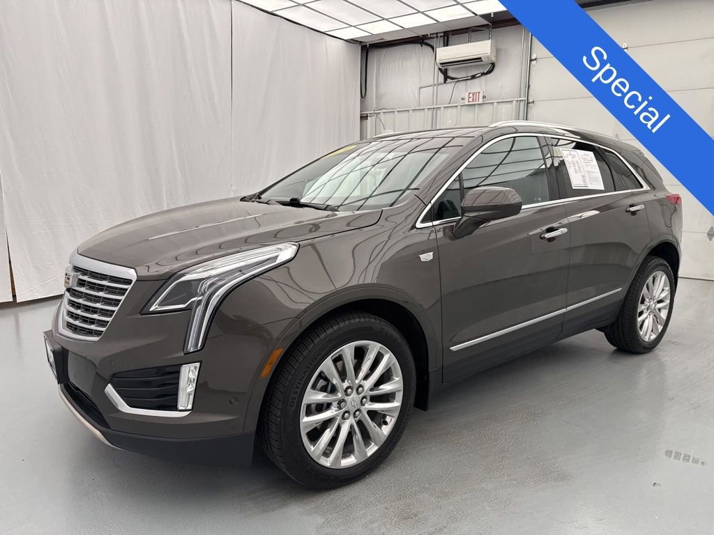 Used 2019 Cadillac XT5 Platinum AWD/4WD image 3