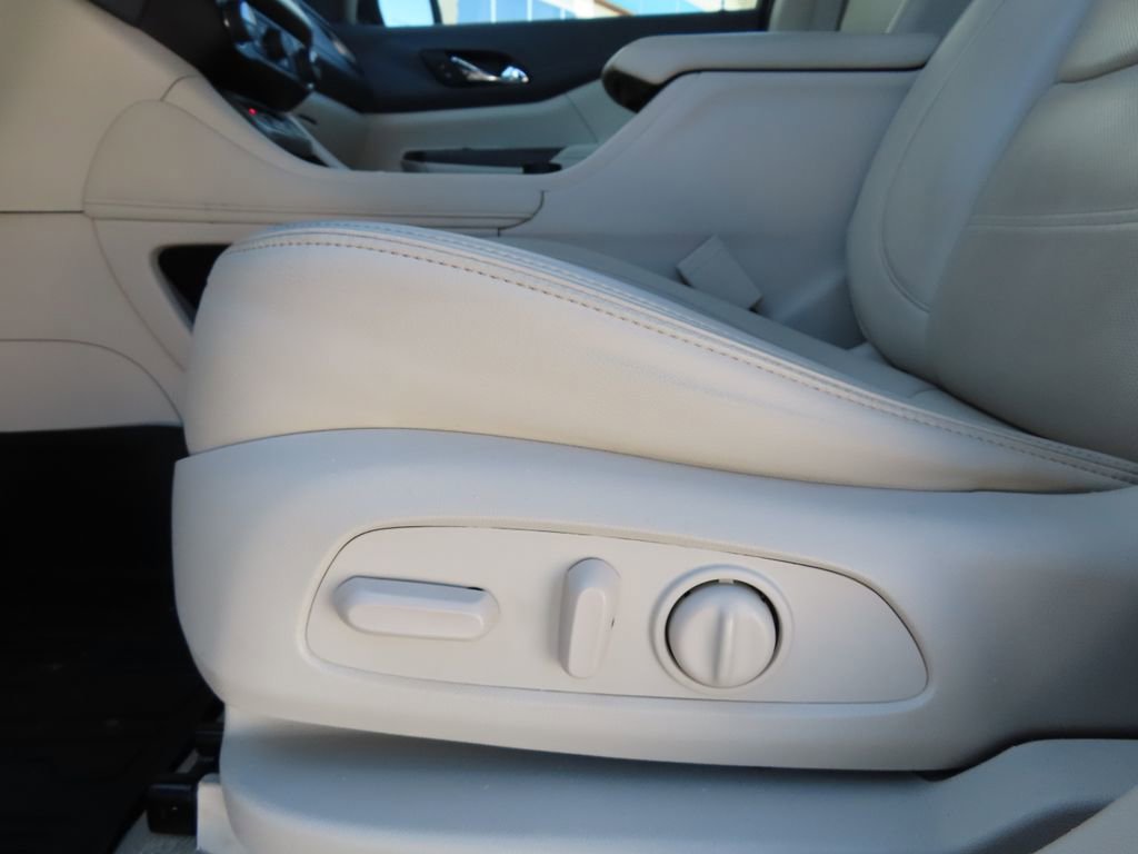 Used 2022 GMC Acadia Denali w/ GMC Pro Grade Package AWD/4WD image 6