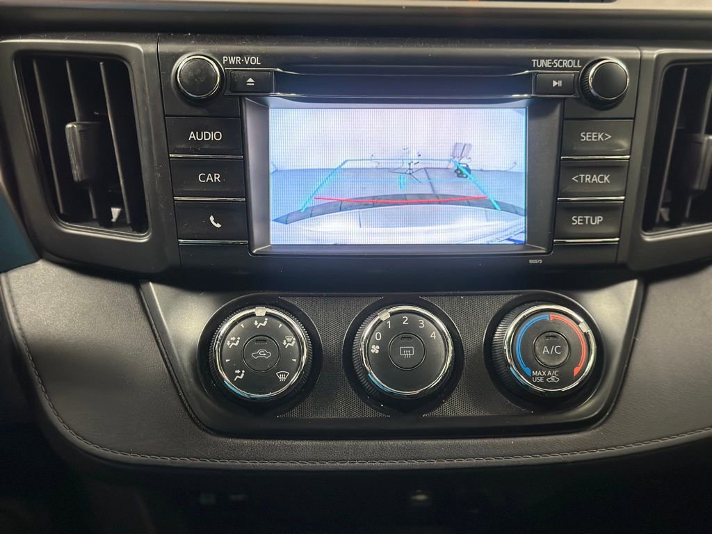 Used 2016 Toyota RAV4 LE image 6