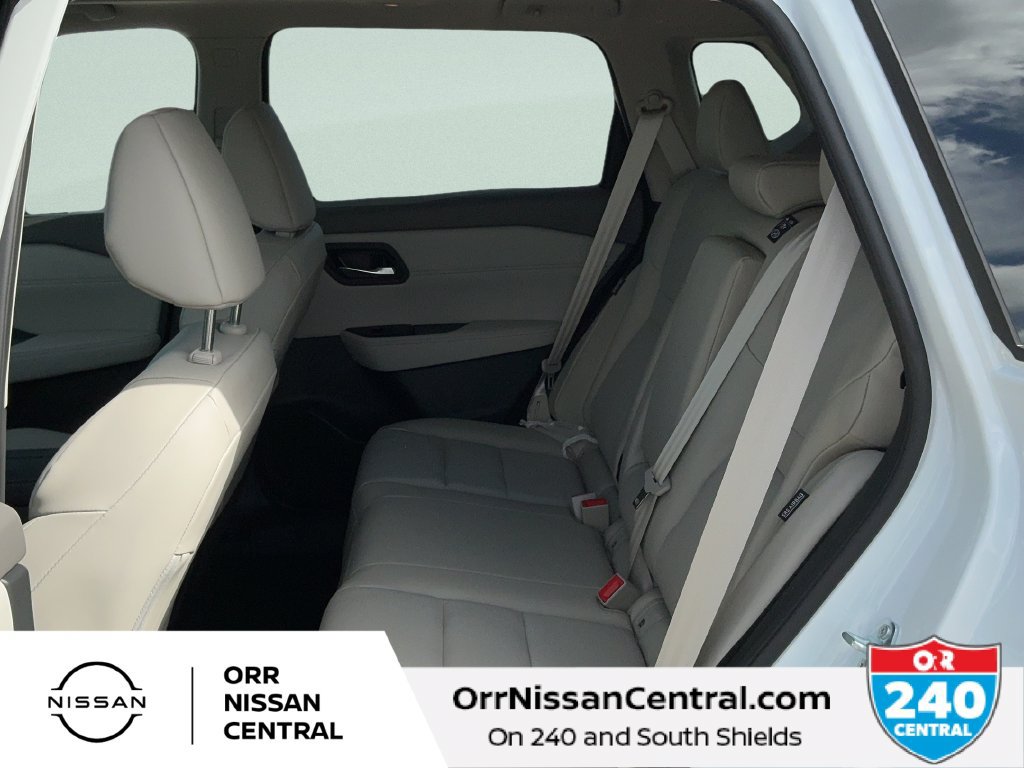 New 2027 Nissan Rogue Dark Armor FWD image 13