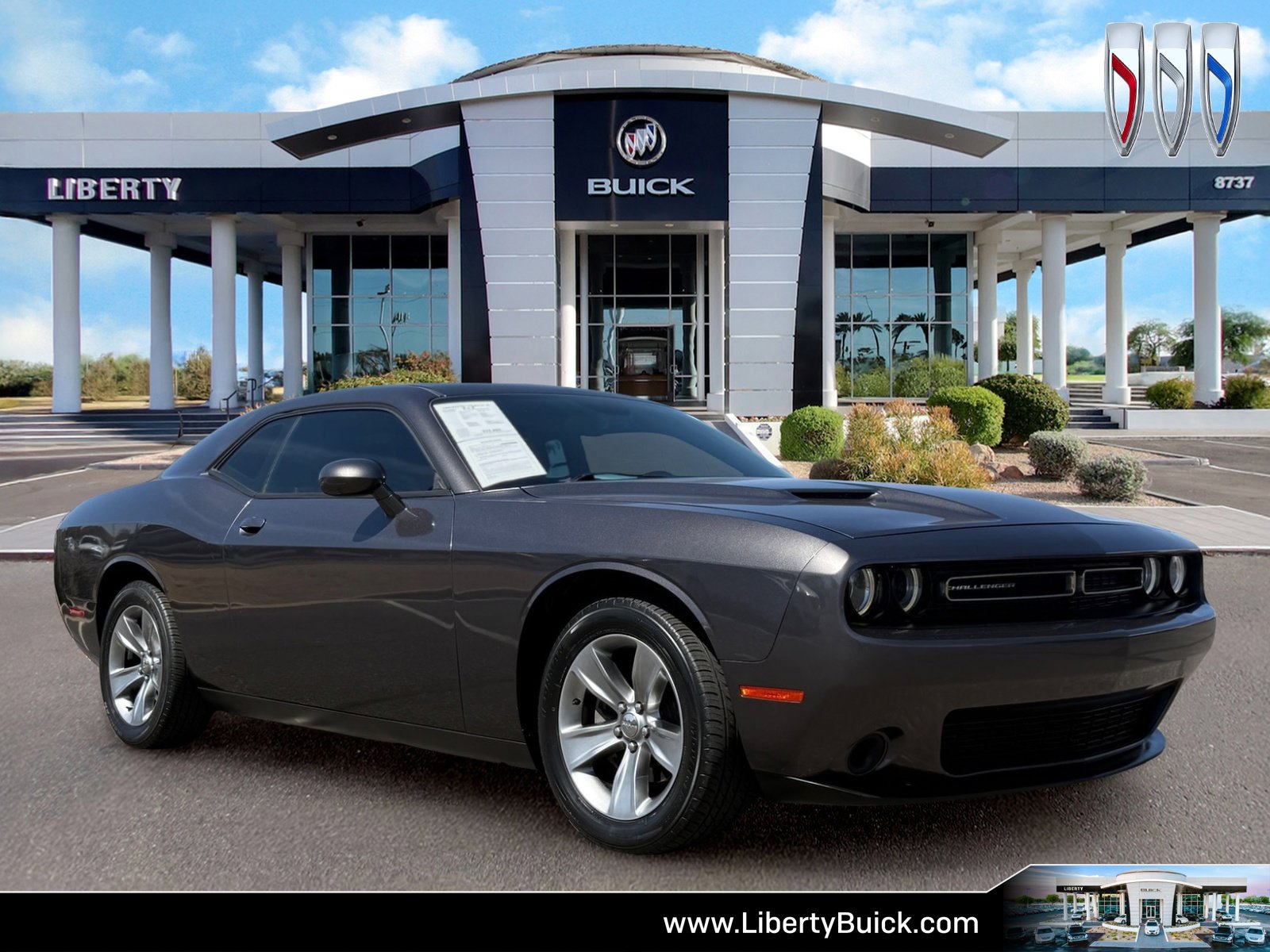 Used 2016 Dodge Challenger SXT