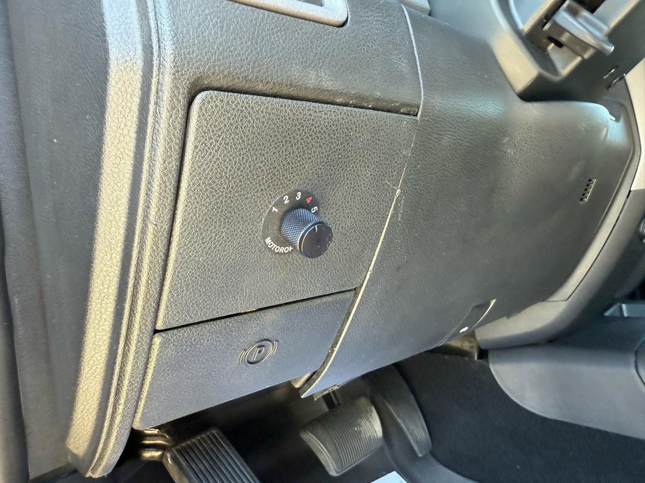 Used 2018 RAM 2500 Tradesman w/ Chrome Appearance Group image 29
