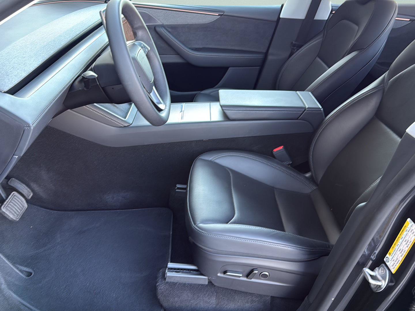 Used 2026 Tesla Model Y 2WD image 17