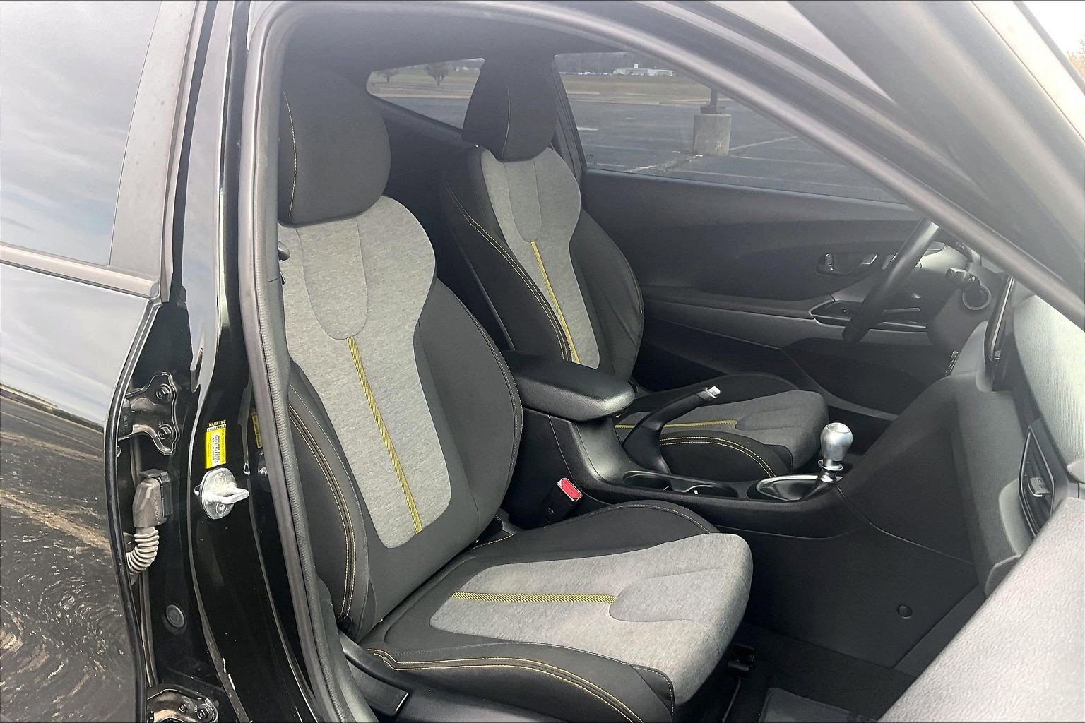 Used 2019 Hyundai Veloster Turbo R-Spec image 8