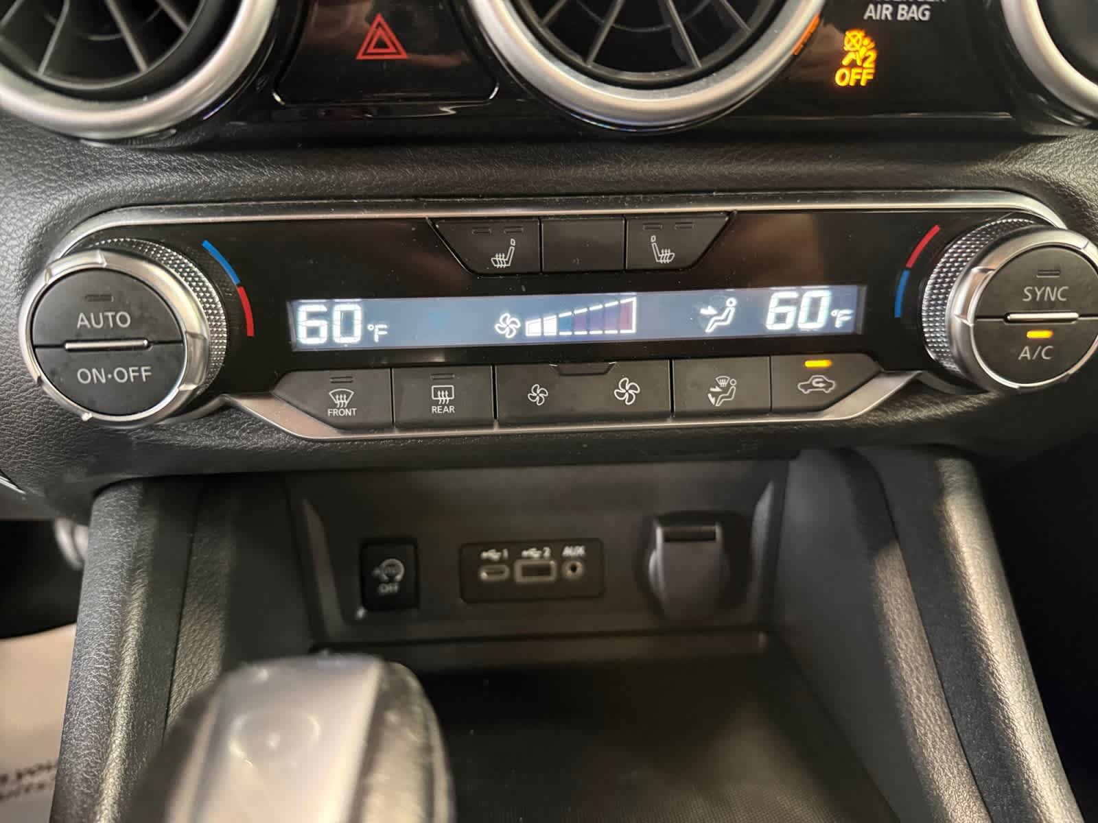 Used 2025 Nissan Sentra SR FWD image 17