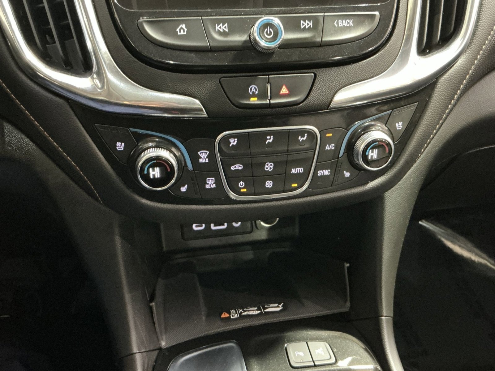 Used 2022 Chevrolet Equinox Premier image 29